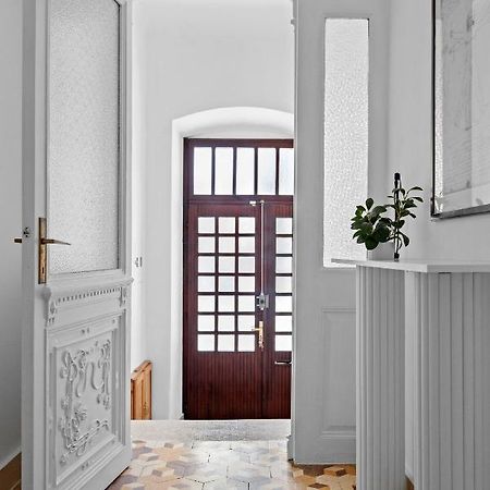 White Imperial Apartment Пула Экстерьер фото